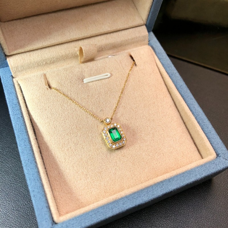 黄18K金赞比亚祖母绿链牌0.635ct