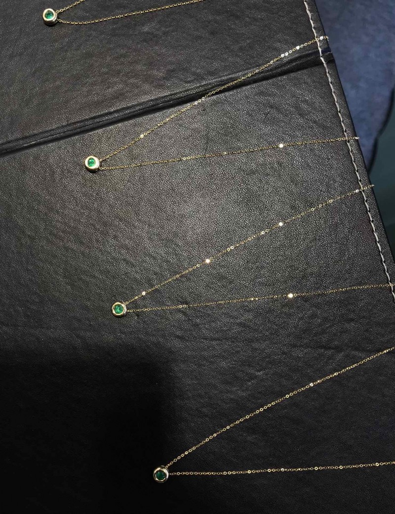 黄18k金赞比亚祖母绿泡泡吊坠0.146CT