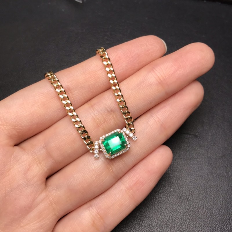 黄18K金祖母绿链牌1.996ct