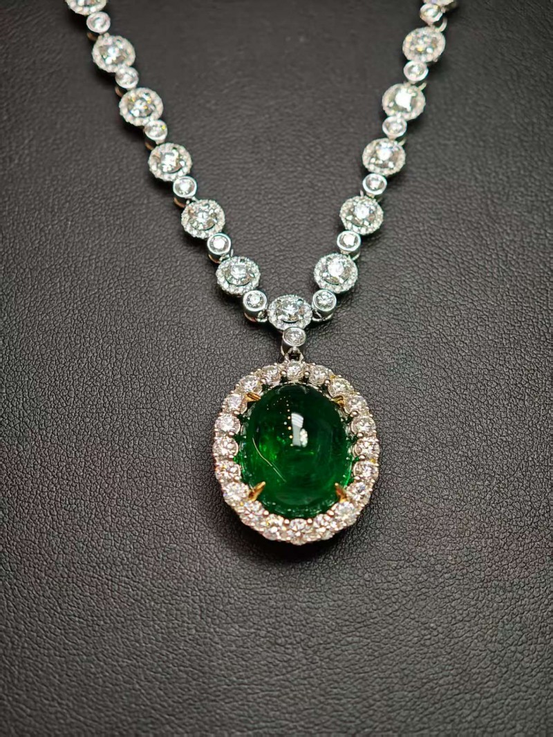白18K金赞比亚祖母绿链牌（设计镶嵌款，可单卖主石）16.14ct