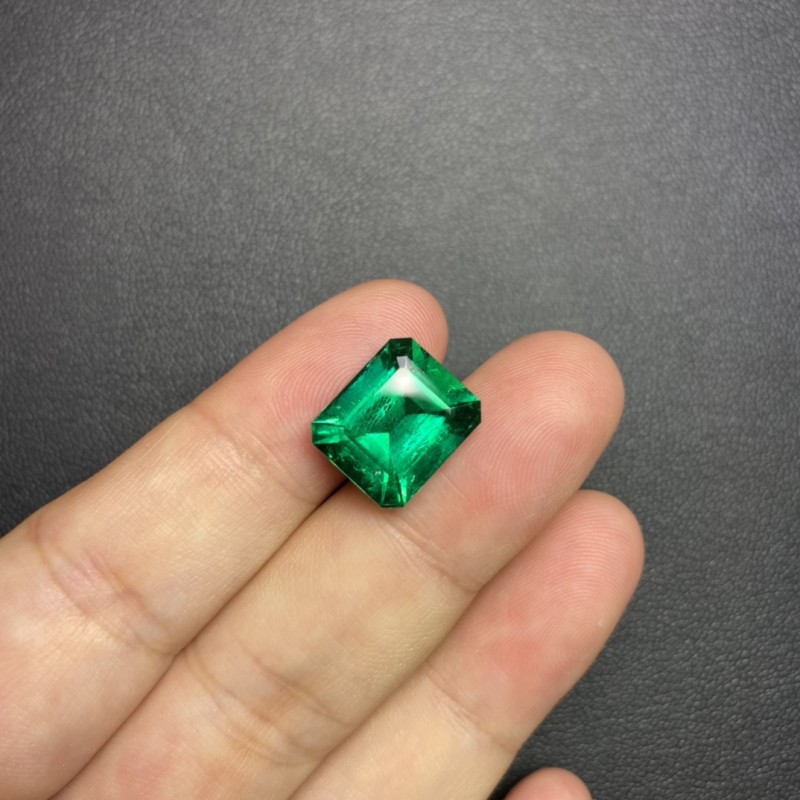 哥伦比亚祖母绿裸石 5.73ct
