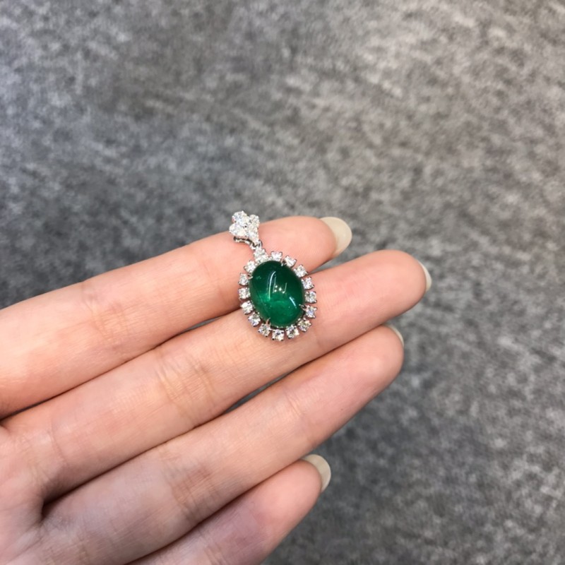白18K金哥伦比亚祖母绿吊坠   Muzo矿 4.253CT